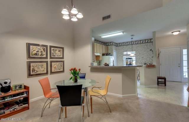 1816 CROSS PINES Drive