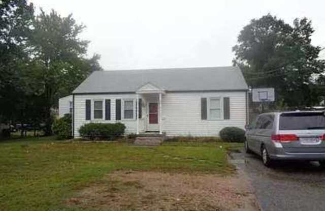 9811 Woodman Rd