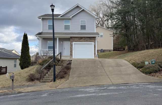 1175 Martingale Square