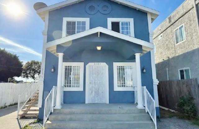 6323 S San Pedro Street