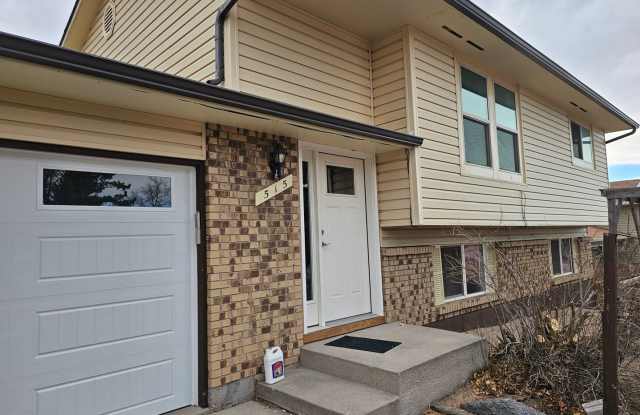 515 Montclair Dr