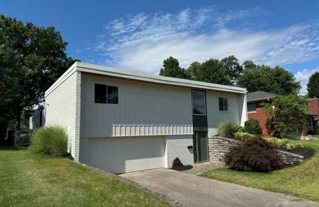 7312 Timberknoll Drive