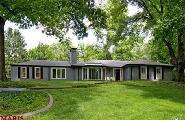 2 Wakefield Drive - 2 Wakefield Road, Ladue, MO 63124