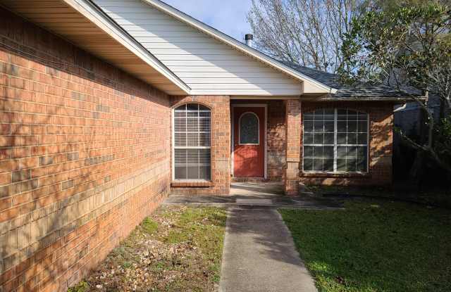 1751 Ivalea Circle