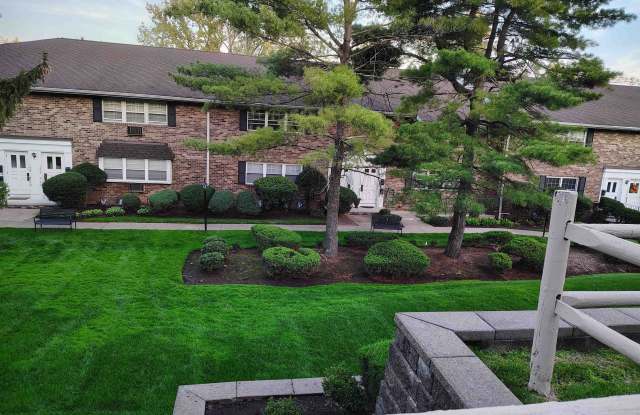 Photo of 54 EAST MAPLE ST