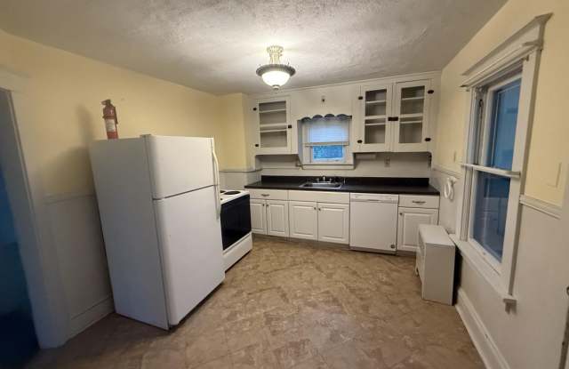 1906 Farr Street - 2nd fl