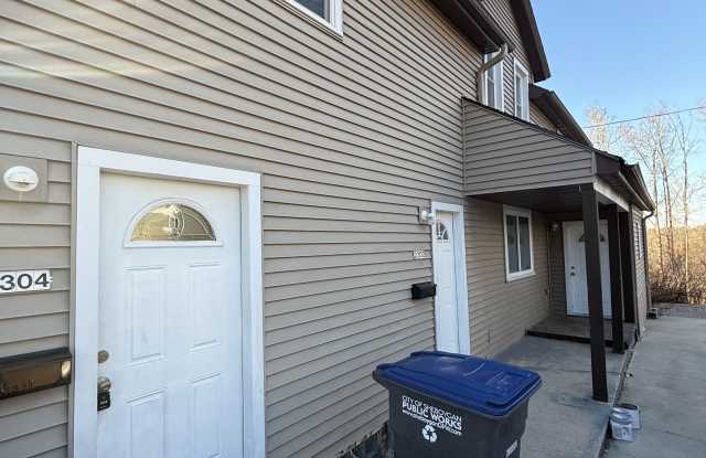 2302/2304 Indiana Ave - 2302