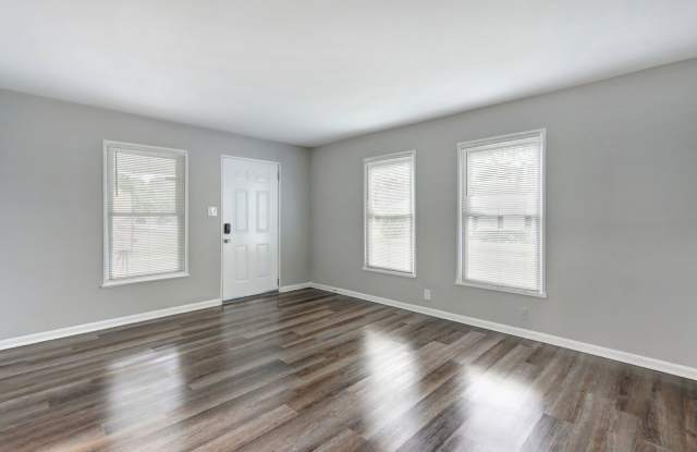 Large 3BR/2BA East Savannah House For Rent