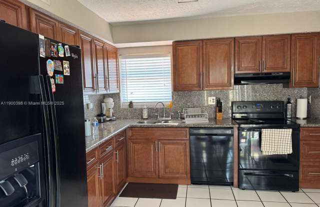 4515 SW 68th Ct Circle 81, Miami, FL 33155