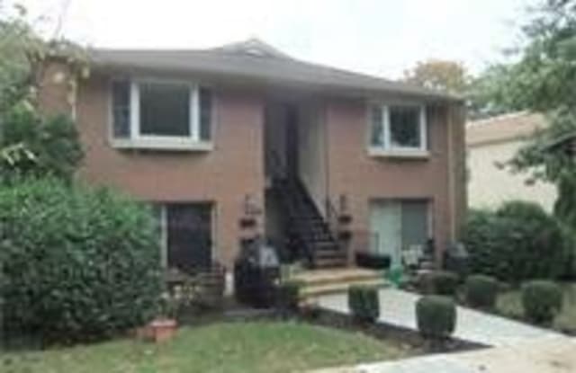 26 W 6th Street / 2 BR - 1.5 BATHS - 26 W Sixth St, Media, PA 19063