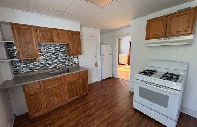 Photo of 967 Robeson St unit: 2