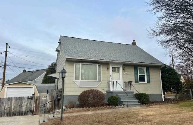 Photo of 1218 Oakland Terrace Road