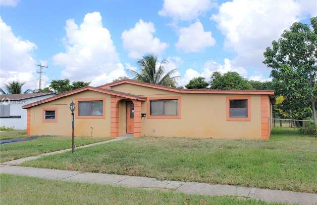 6111 NW 15th St - 6111 Northwest 15th Street, Sunrise, FL 33313