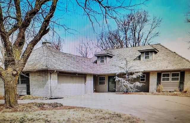 Photo of 3 Bed 2 1/2 Bath