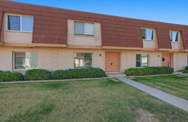 1628 East Logan Drive