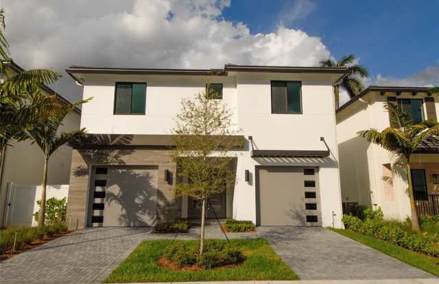 1435 SW 23rd  Street