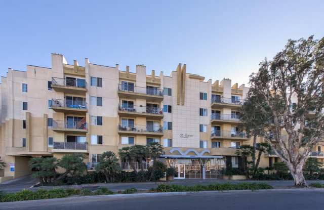 13924 Panay Way Unit D21