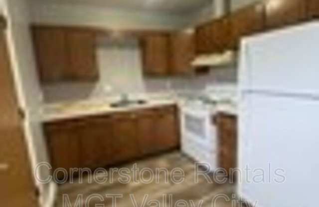 Photo of 817 3rd St SW