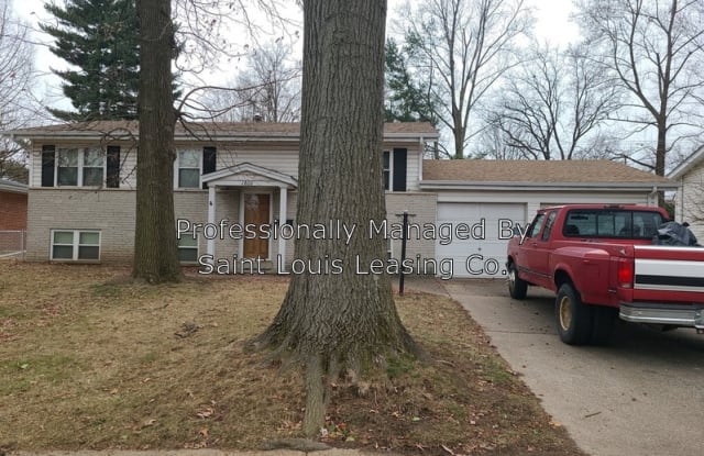 1800 Bobbinray Ave - 1800 Bobbinray Avenue, Florissant, MO 63031