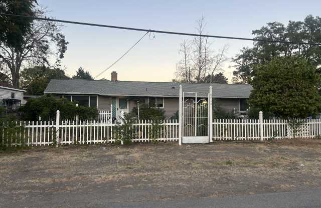 Photo of 6611 52nd Avenue West