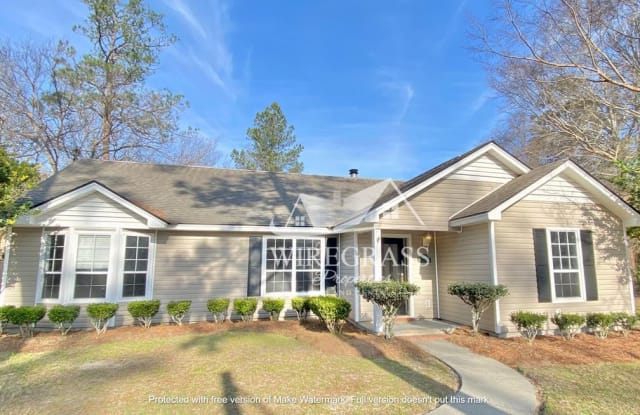 900 Pine Cone Cir - 900 Pine Cone Circle, Valdosta, GA 31602