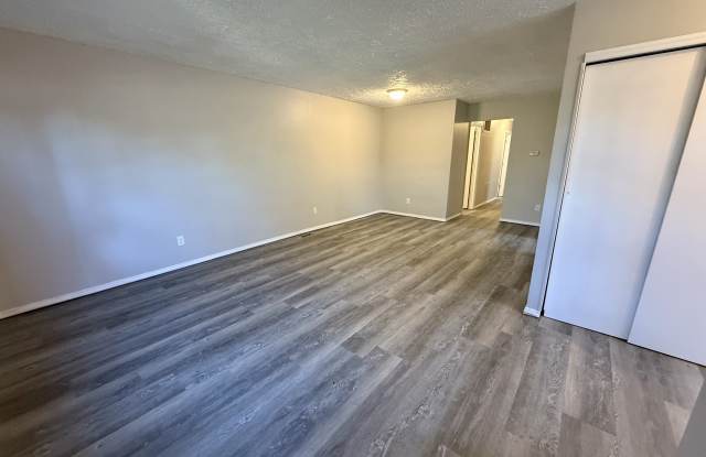 Photo of 4016 Hoover Avenue