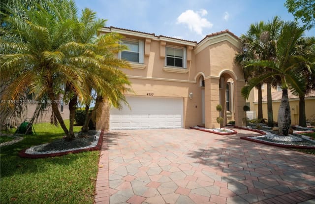 4953 SW 163rd Ave - 4953 Southwest 163rd Avenue, Miramar, FL 33027