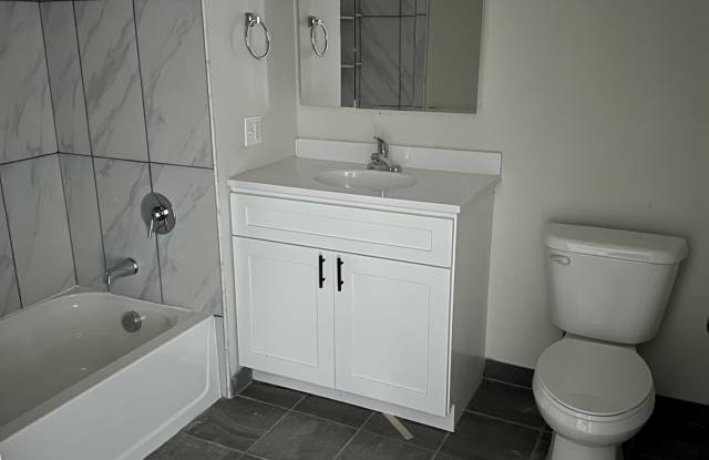 178-184 Sixth Street - 303