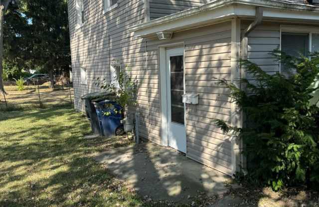 One Bedroom Lower Apartment