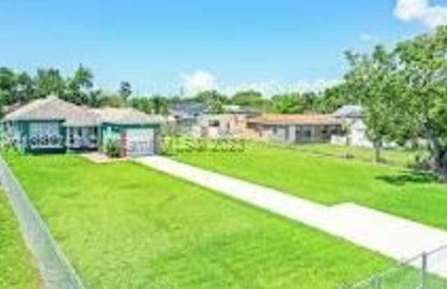 2244 NW 33rd St - 2244 Northwest 33rd Street, Miami, FL 33142