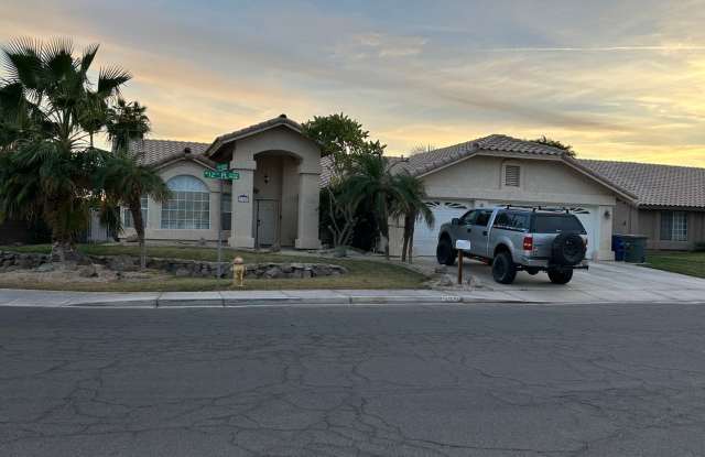 RANCHO SERENO POOL HOME!