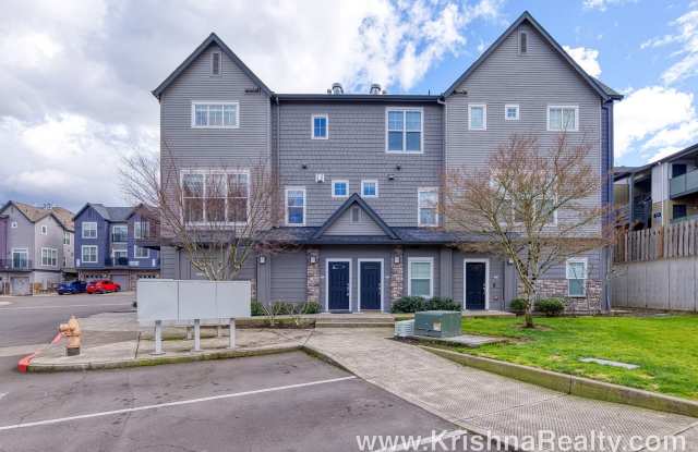 Modern Updated 2 BD* 2.5 BA* Condo Located In Heron Creek Condos Community In Beaverton! *Minutes From Willow Creek PCC, MAX Station  Much More!* W/S Utility Included In Monthly Rent!