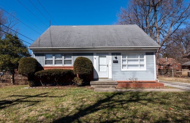 4201 Berkshire Ave - 4201 Berkshire Avenue, Louisville, KY 40220