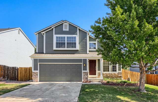 Evolve Real Estate: Meticulous Executive 4 Bedroom Up Plus Finished Basement Apartment Available NOW!