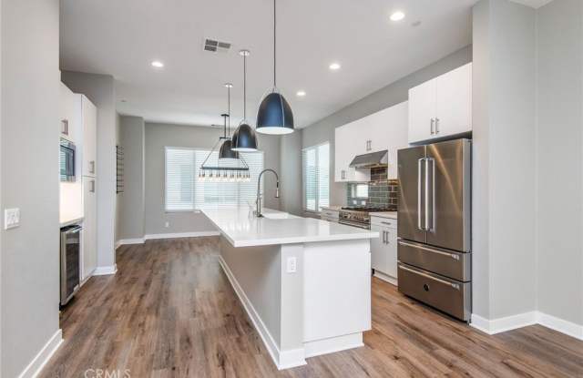31 Ebb Tide Circle