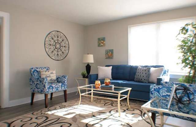 Photo of 1940 Church Street Northeast - 1