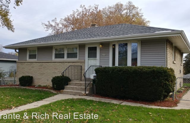 4052 S 76th St - 4052 South 76th Street, Milwaukee, WI 53220