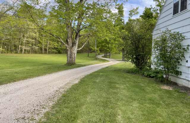 2118 Jewett Road