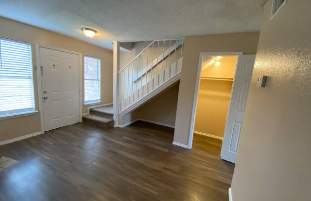 10623 Starcrest Drive