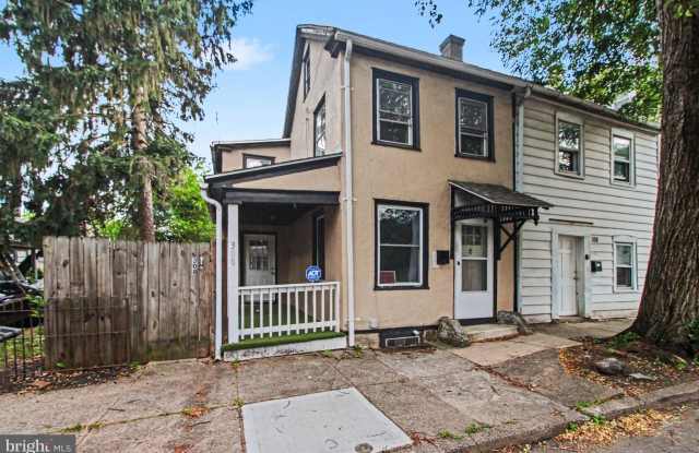 308 WALNUT Street