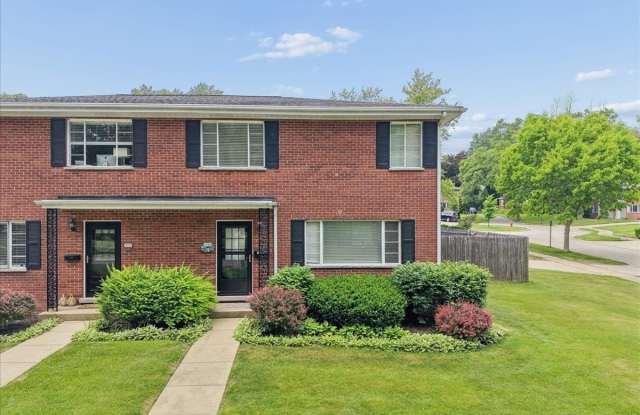 40 S Maywood Road
