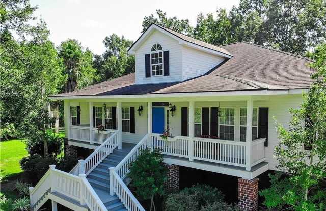 Photo of Beautiful 3 bedroom 2 bath home