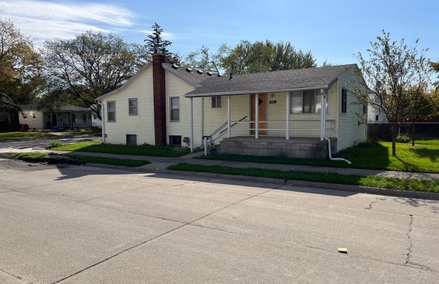 24741 Saxony Ave - 24741 Saxony Avenue, Eastpointe, MI 48021