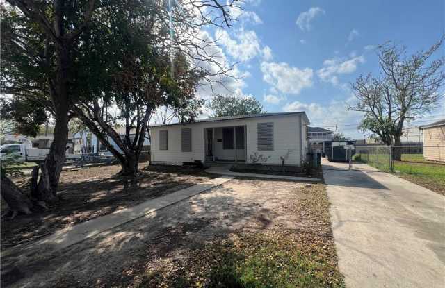 Photo of 4031 W Vanderbilt Drive