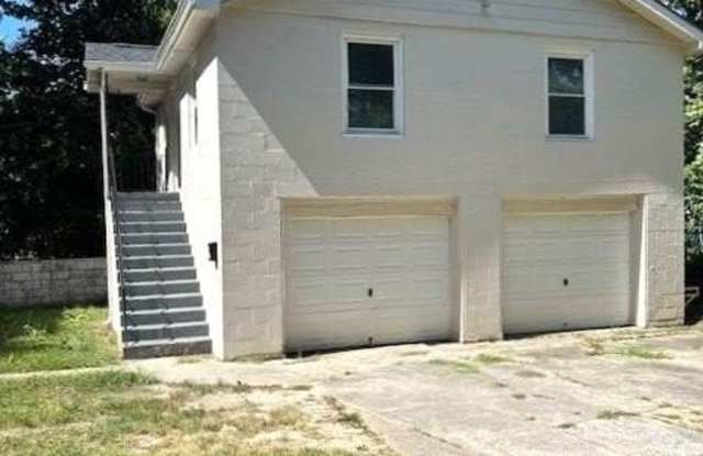 121 Patrick Street unit: 1/2