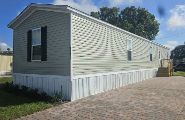 1030 Myakka Drive