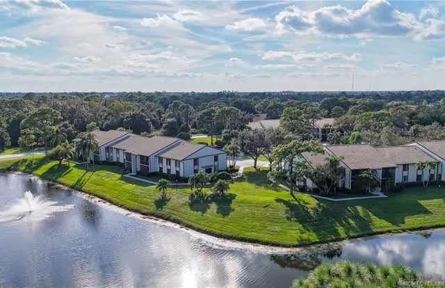 1965 SW Silver Pine Way unit: H1