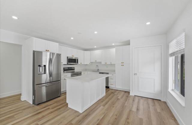 1279 Beach Road