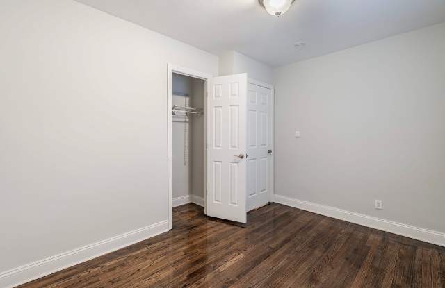 Molly Pitcher Village Apts