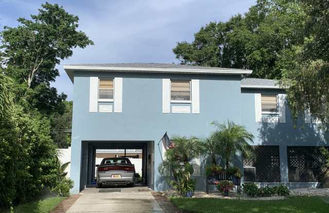 4143 Shore Acres Boulevard Northeast